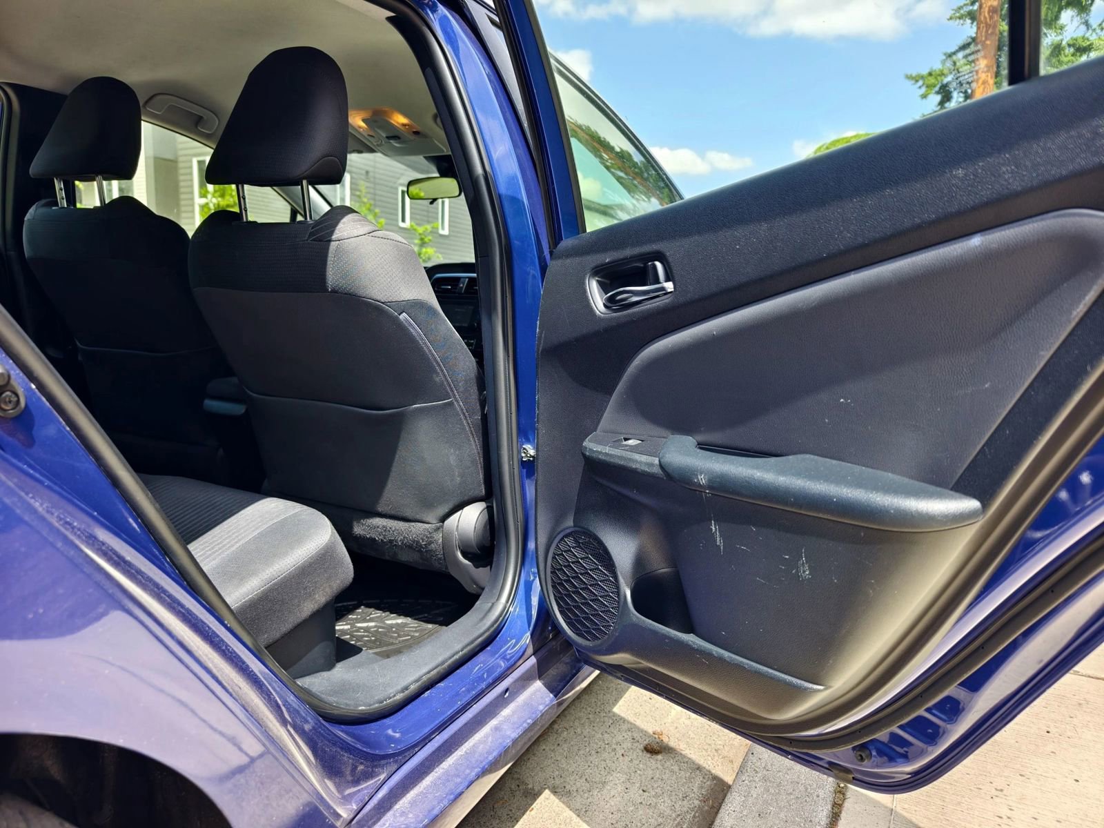 Used 2018 Toyota Prius One image 19