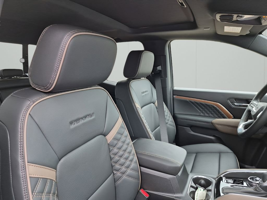 New 2026 GMC Canyon Denali image 15