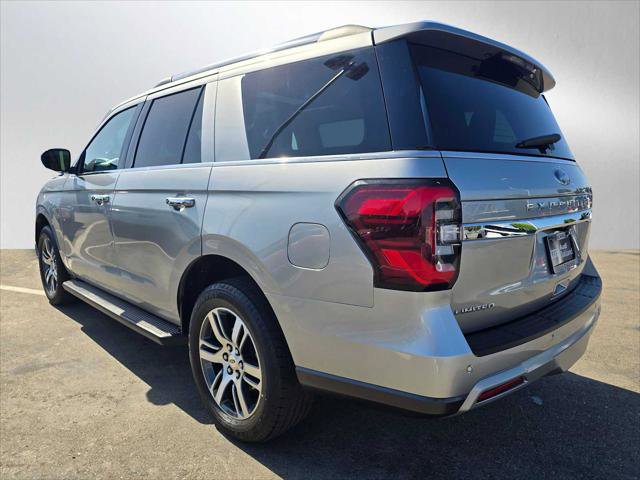 Used 2024 Ford Expedition Limited RWD image 5