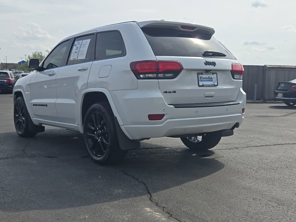 Used 2021 Jeep Grand Cherokee Laredo X AWD/4WD image 5