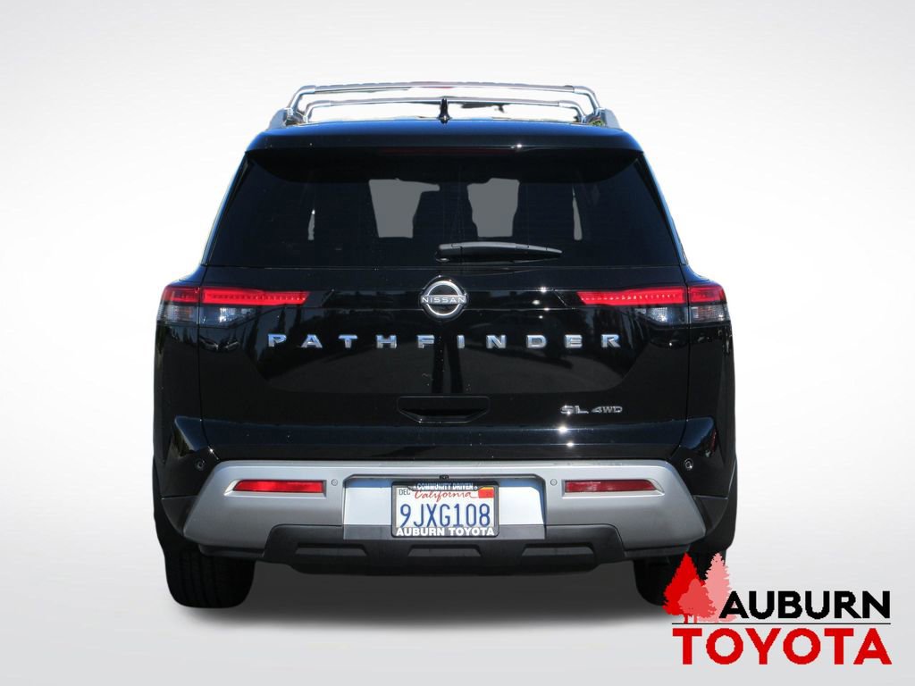 Used 2024 Nissan Pathfinder SL image 5