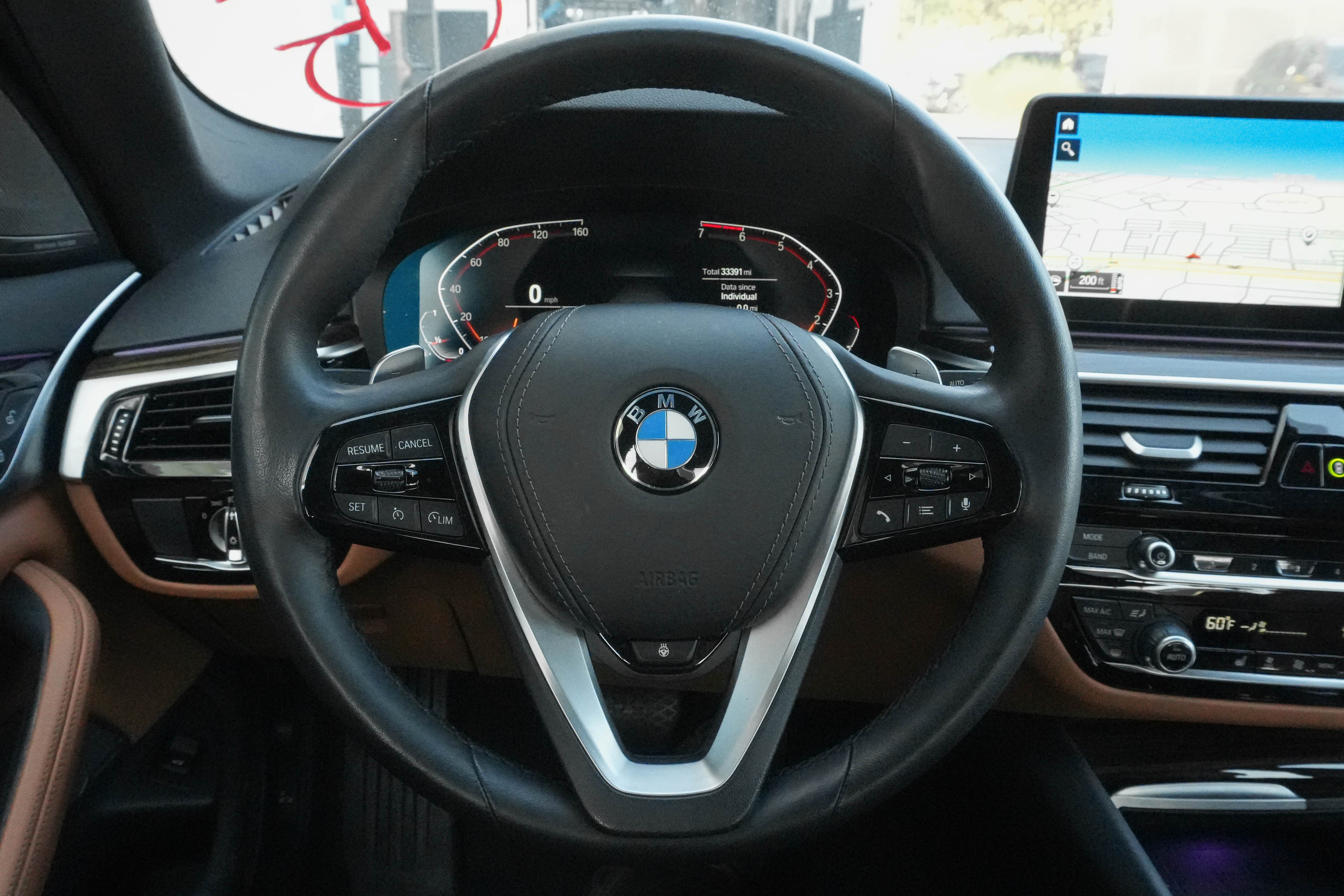 Certified 2023 BMW 530i xDrive w/ Premium Package AWD/4WD image 13