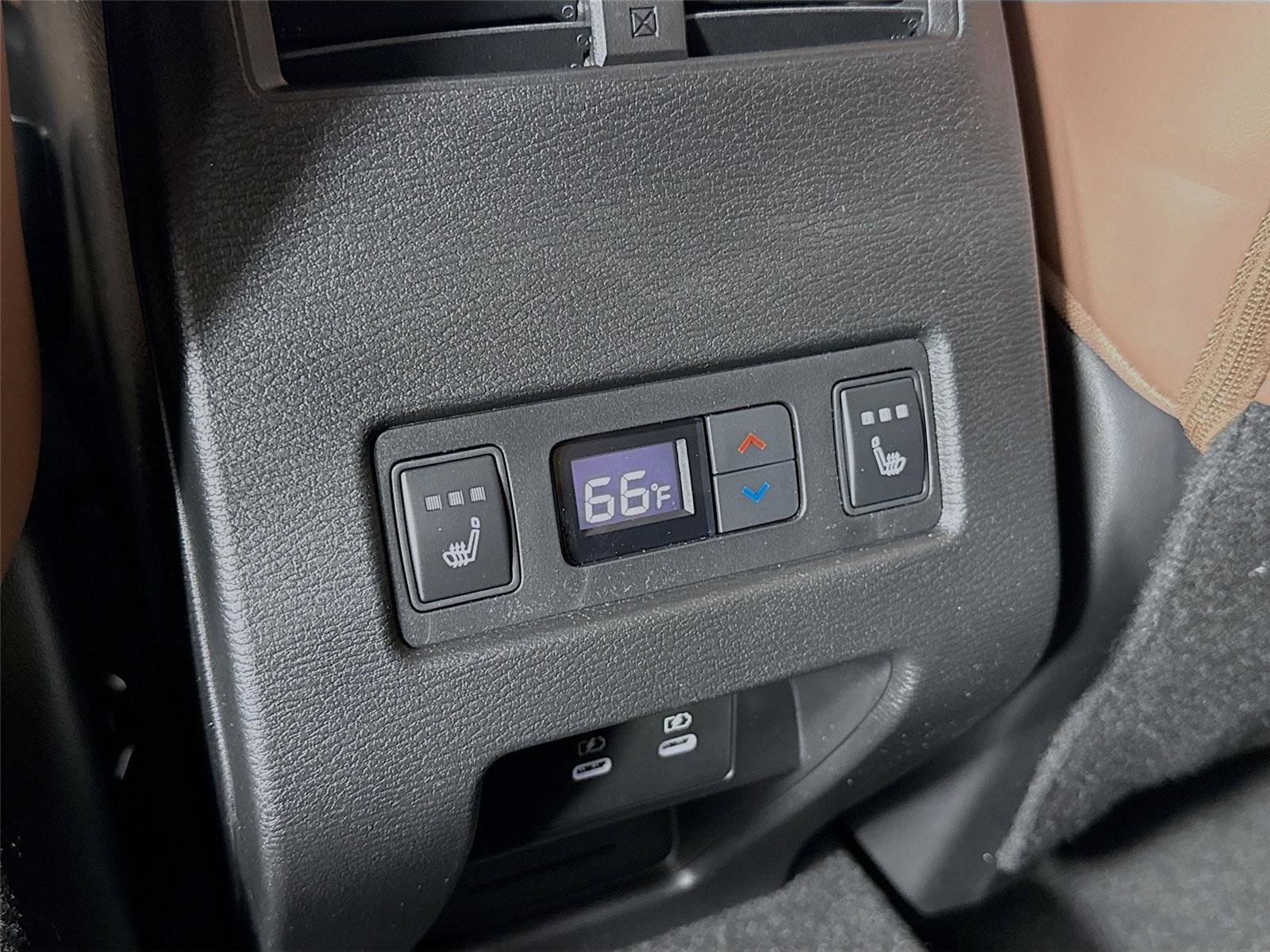 New 2026 Mitsubishi Outlander SEL image 19