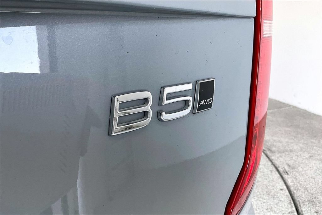 Certified 2025 Volvo XC90 B5 Plus w/ Protection Package Premier AWD/4WD image 43