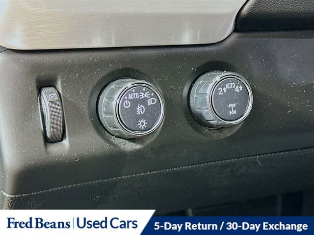 Used 2020 GMC Yukon SLE w/ SLE Value Package image 12