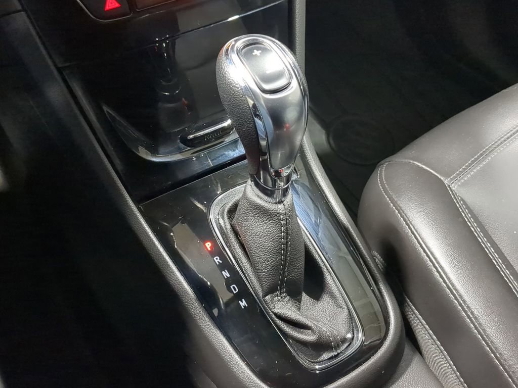 Used 2019 Buick Encore Essence image 35