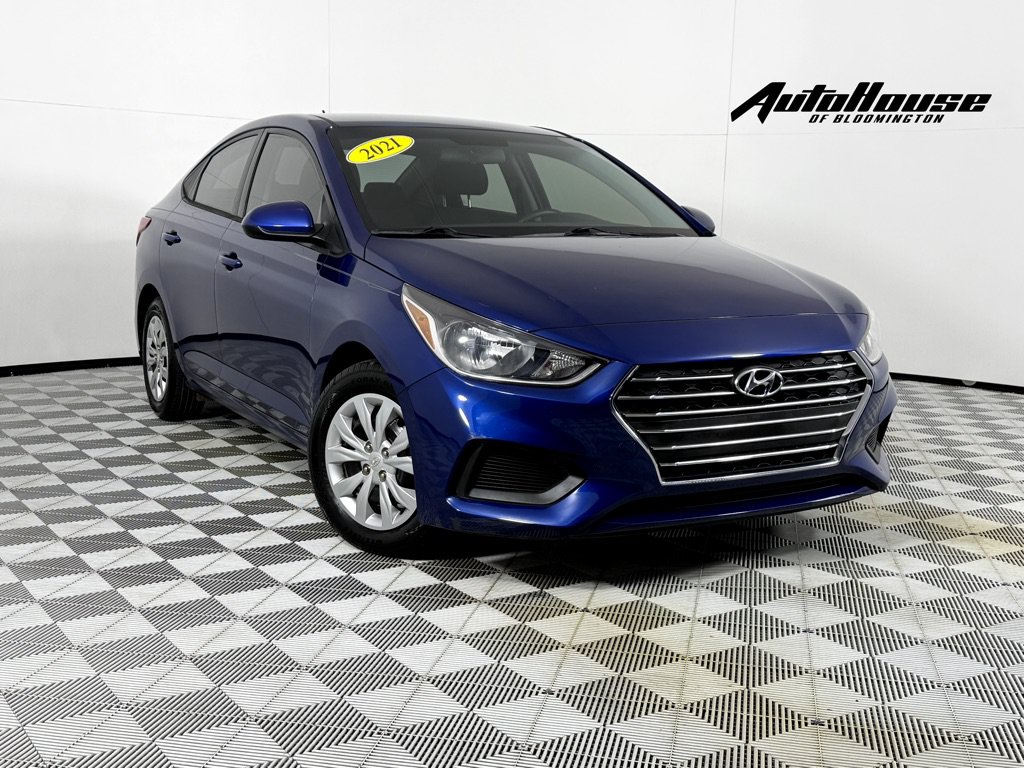 Used 2021 Hyundai Accent SE FWD image 1