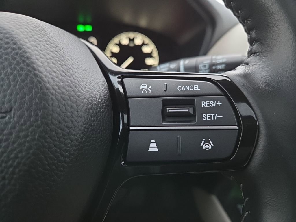 Used 2025 Honda HR-V EX-L image 32