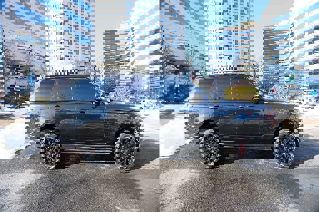 Used 2019 Land Rover Range Rover Autobiography image 16