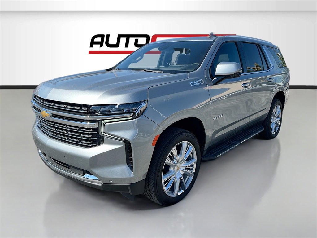 Used 2024 Chevrolet Tahoe High Country image 3