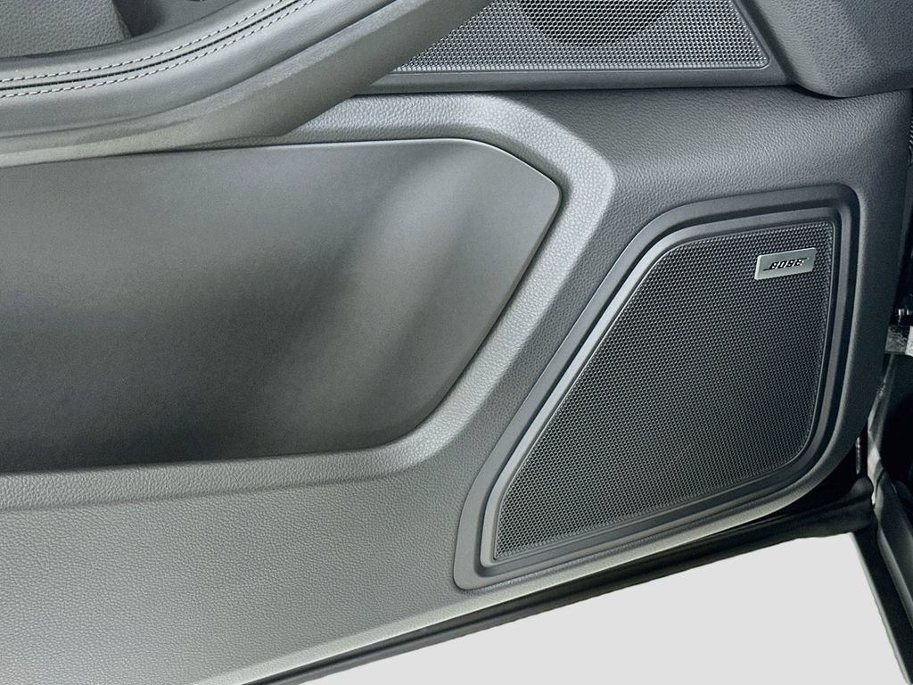 New 2026 Porsche Macan AWD/4WD image 21
