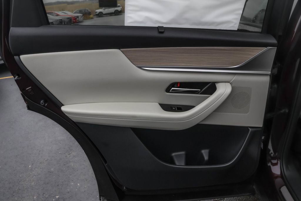 New 2026 MAZDA CX-90 Plug-In Hybrid w/ Premium Plus image 32