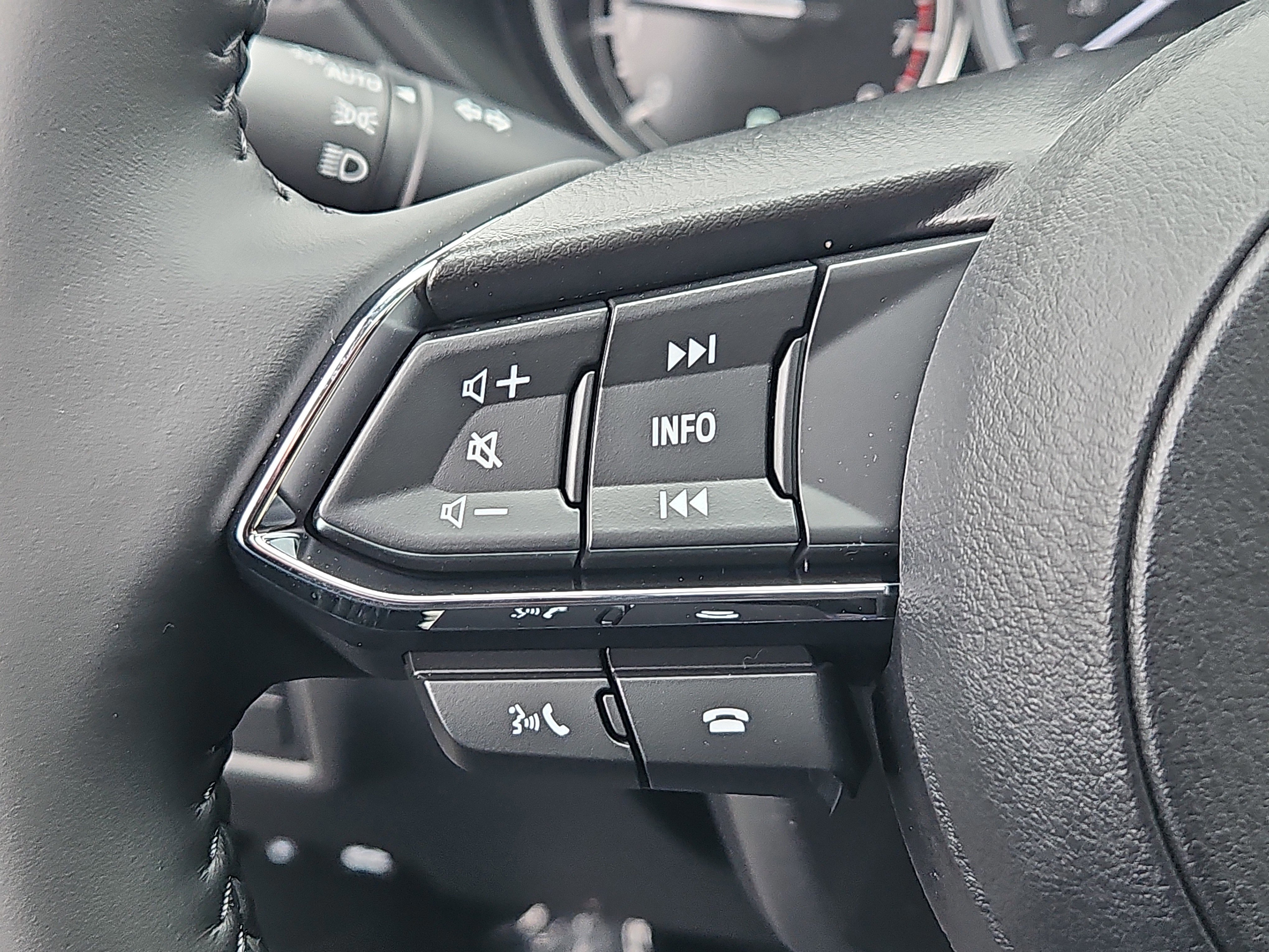 New 2025 MAZDA CX-5 AWD 2.5 S w/ Preferred Package image 15