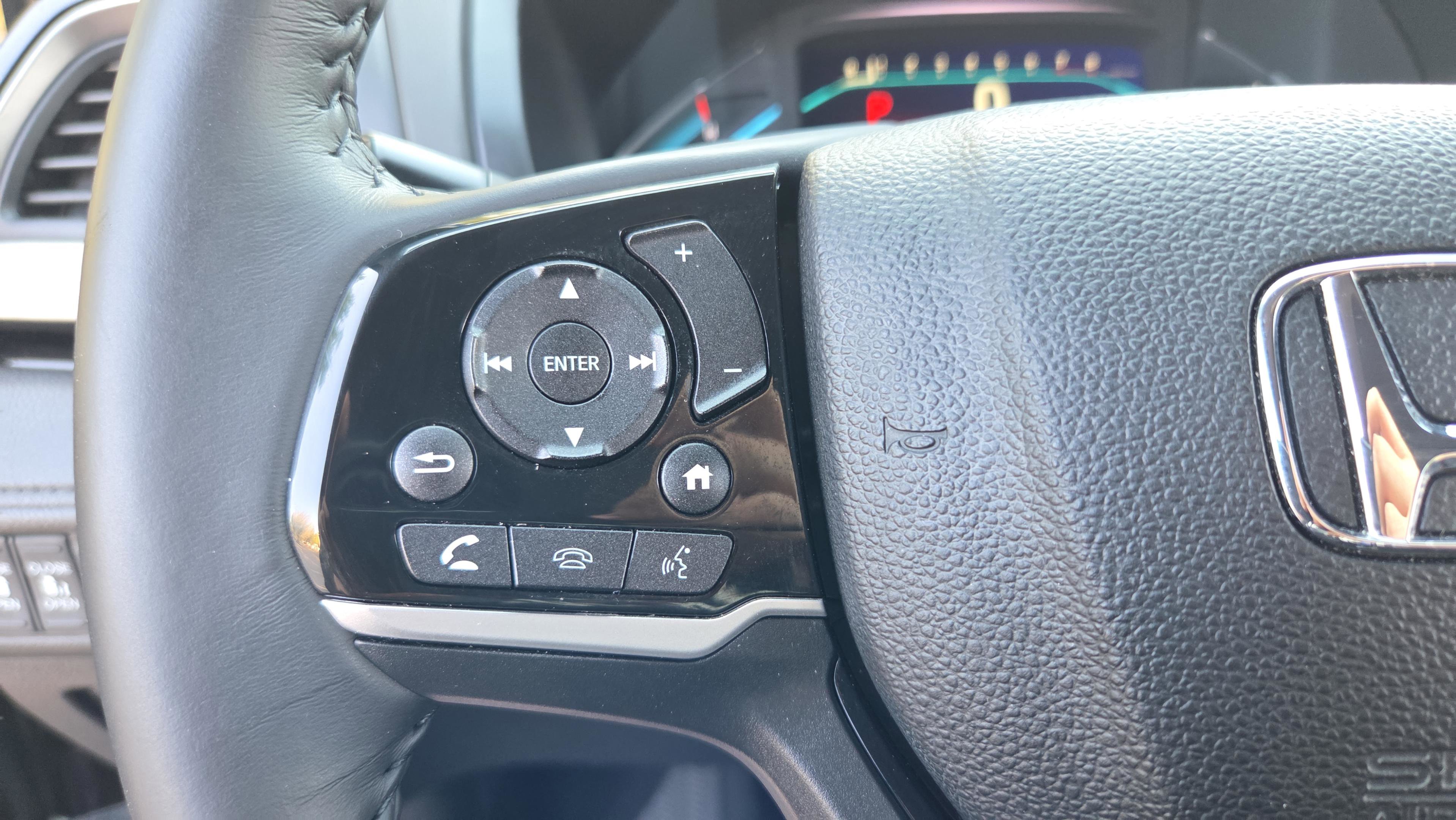 Used 2023 Honda Odyssey Touring image 29