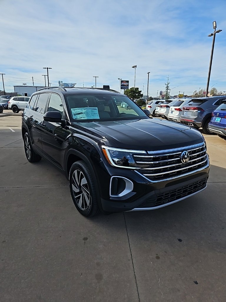 New 2026 Volkswagen Atlas SE image 3