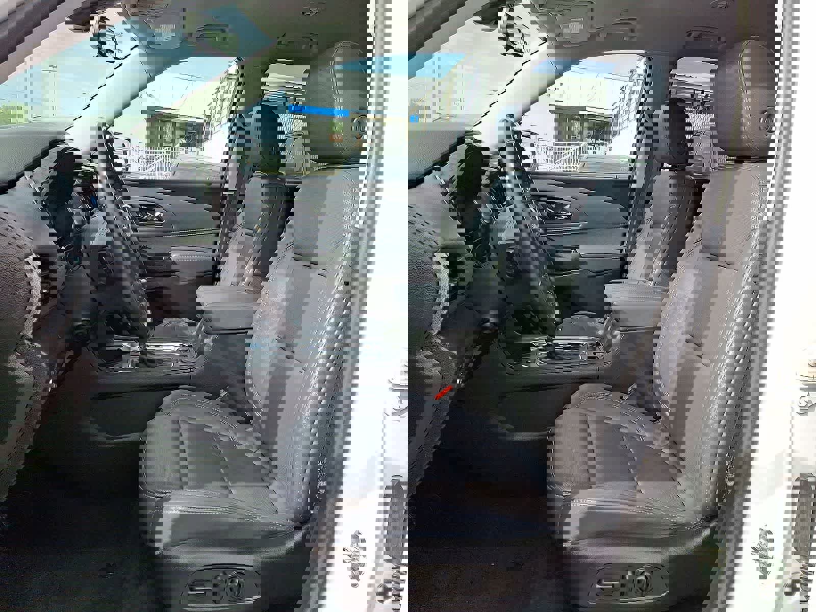 Used 2018 Chevrolet Traverse Premier image 25