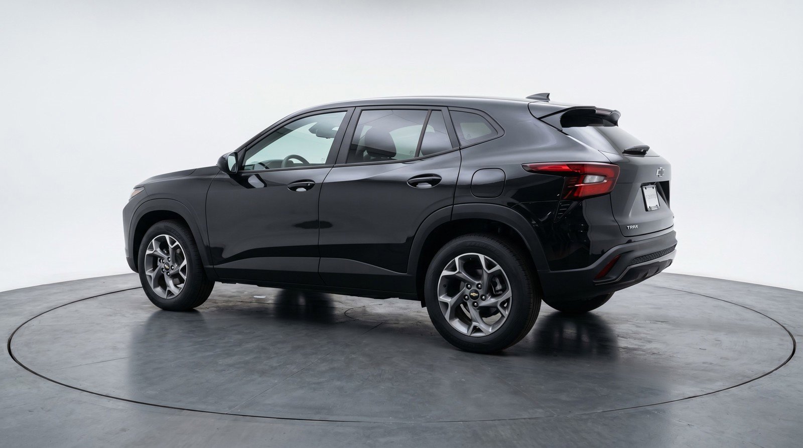 Used 2025 Chevrolet Trax LT FWD image 6