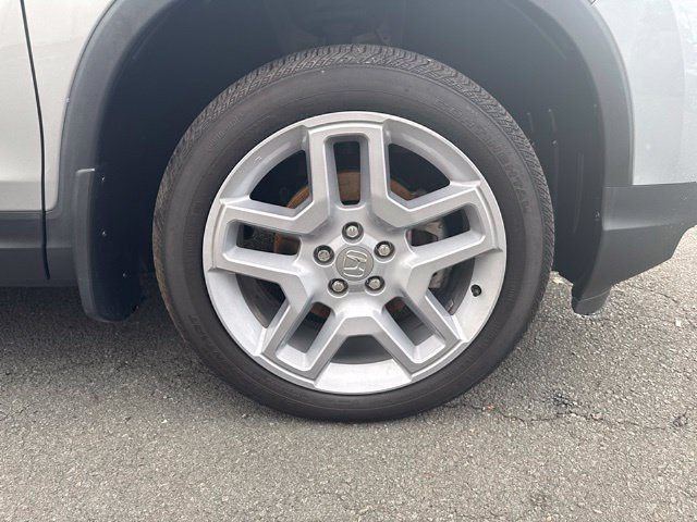 Used 2024 Honda Passport EX-L image 9