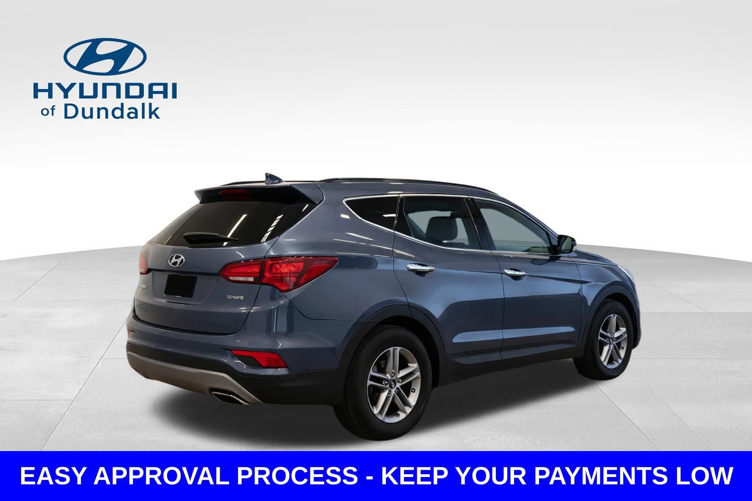 Used 2017 Hyundai Santa Fe Sport FWD image 2