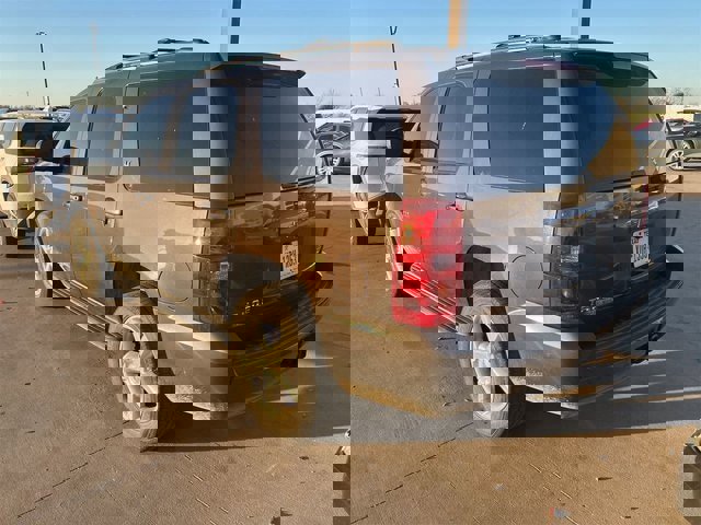 Used 2010 Chevrolet Tahoe LT w/ Luxury Package image 8