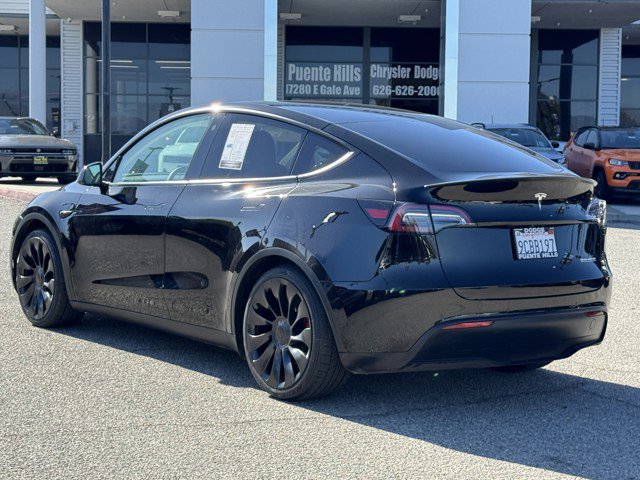 Used 2022 Tesla Model Y Performance image 4