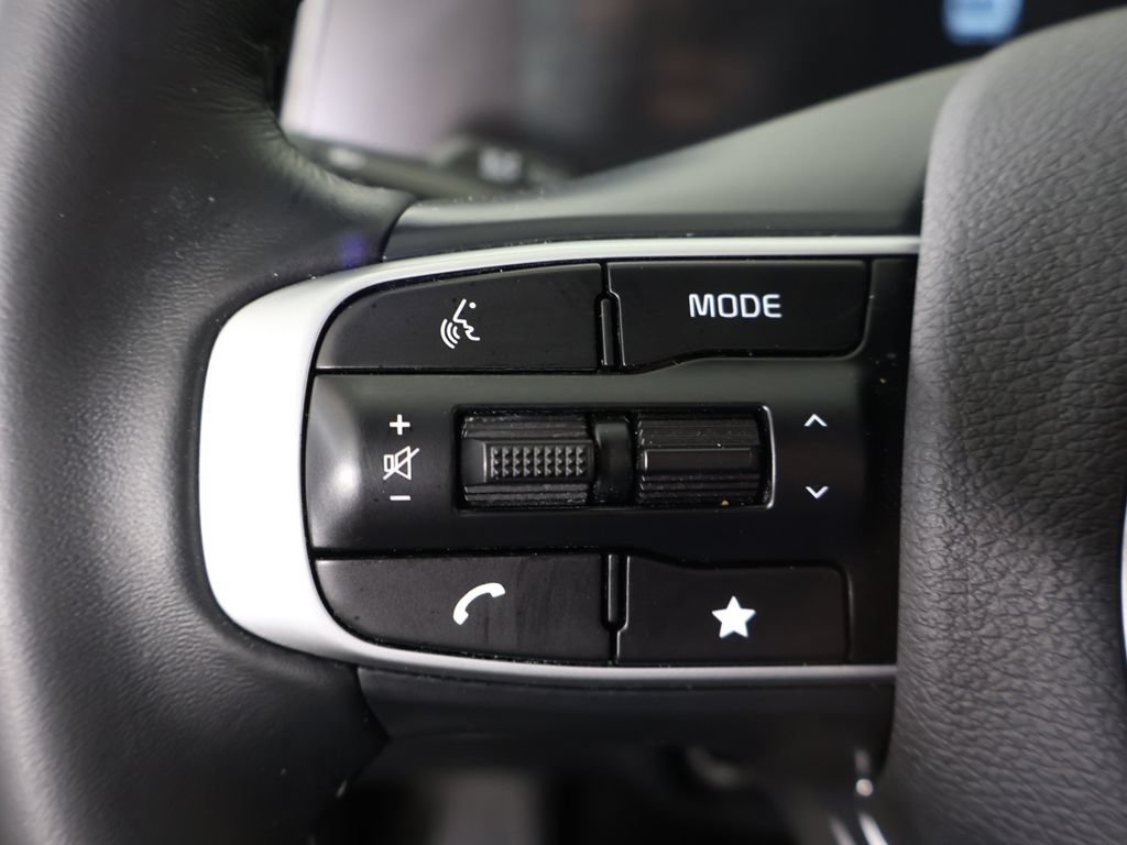 Used 2025 Kia Sportage X-Line w/ Premium Package AWD/4WD image 44