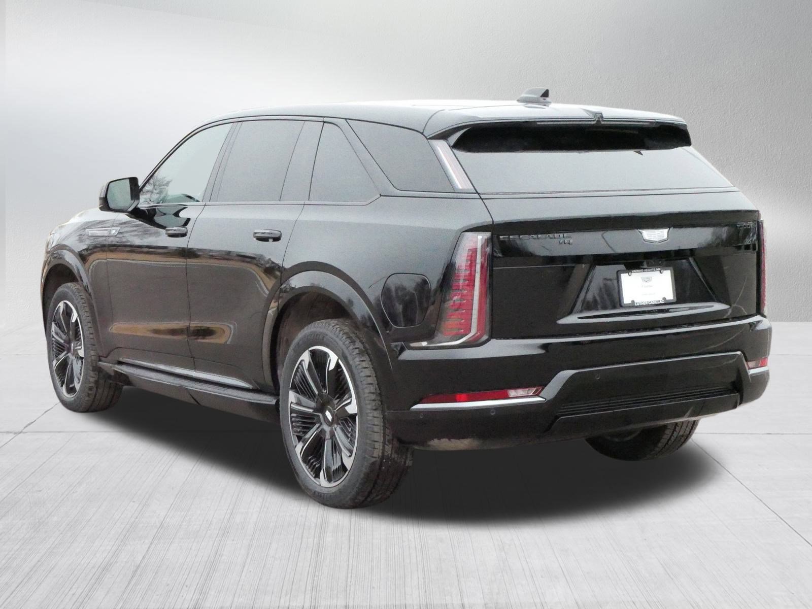 New 2025 Cadillac Escalade IQ Sport 2 w/ LPO, ONYX Package image 4