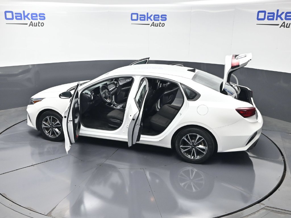 Certified 2023 Kia Forte LXS w/ LXS Technology Package FWD image 55