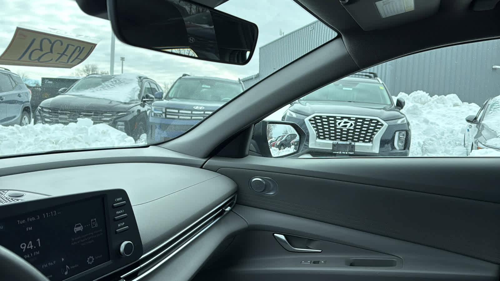 Used 2025 Hyundai Elantra SE image 21