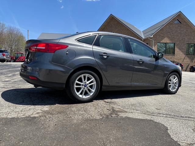 Used 2018 Ford Focus SE FWD image 7