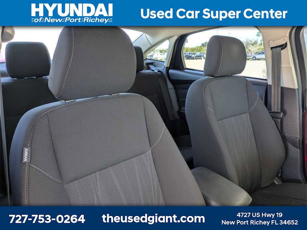 Used 2016 Ford Focus SE image 6