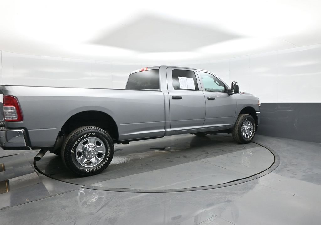 Used 2024 RAM 2500 Tradesman w/ Chrome Appearance Group image 7
