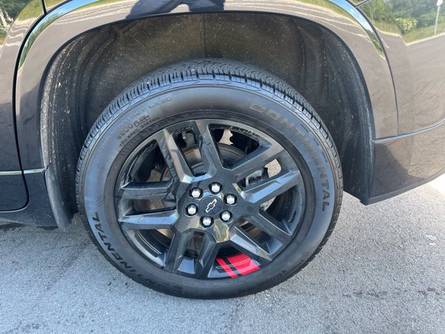 Used 2023 Chevrolet Traverse Premier w/ Redline Edition AWD/4WD image 9