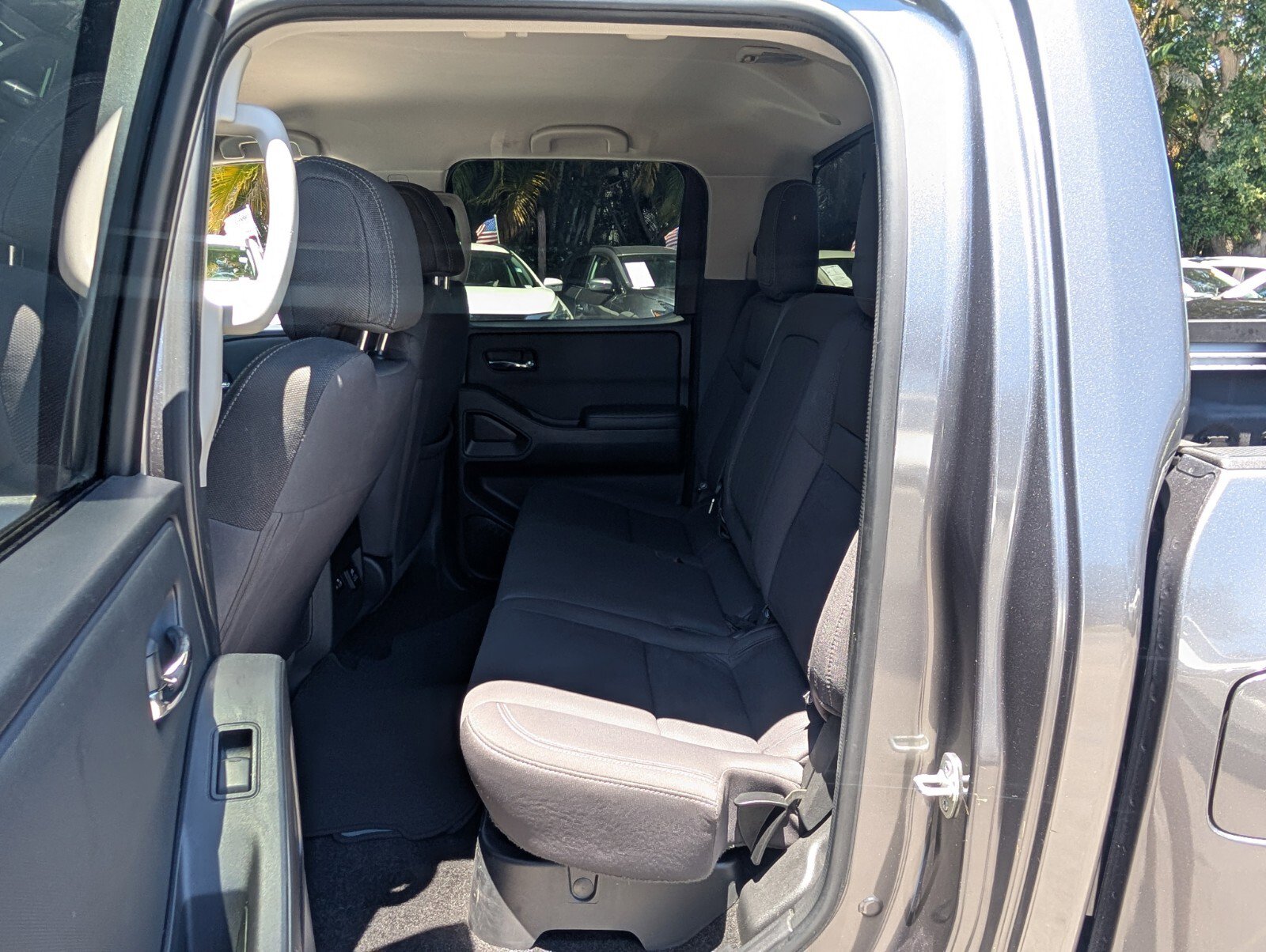 Certified 2023 Nissan Frontier SV w/ SV Convenience Package AWD/4WD image 11