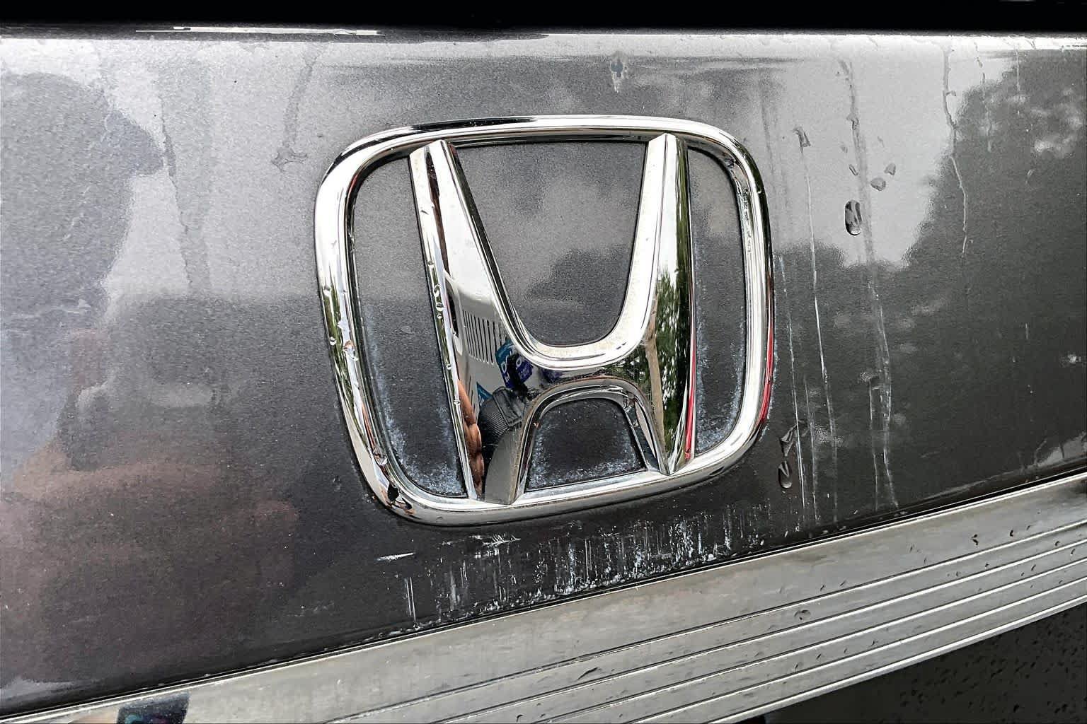 Used 2017 Honda Odyssey EX-L image 31