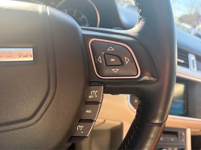 Used 2015 Land Rover Range Rover Evoque Autobiography AWD/4WD image 32