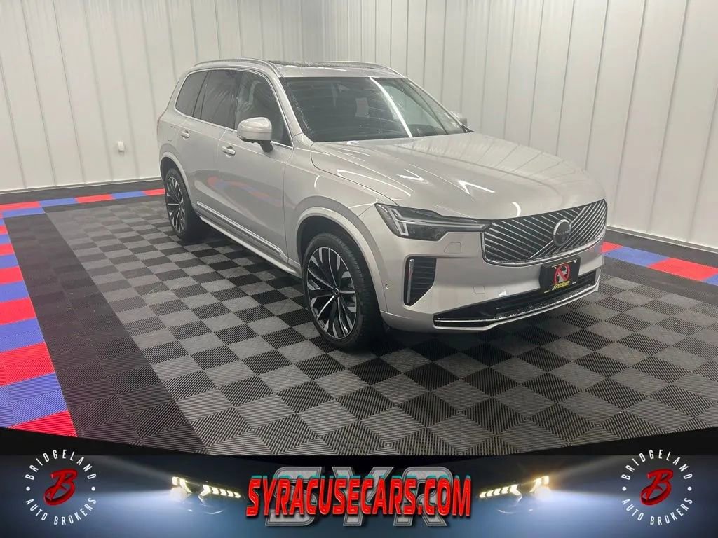 Used 2025 Volvo XC90 B6 Plus