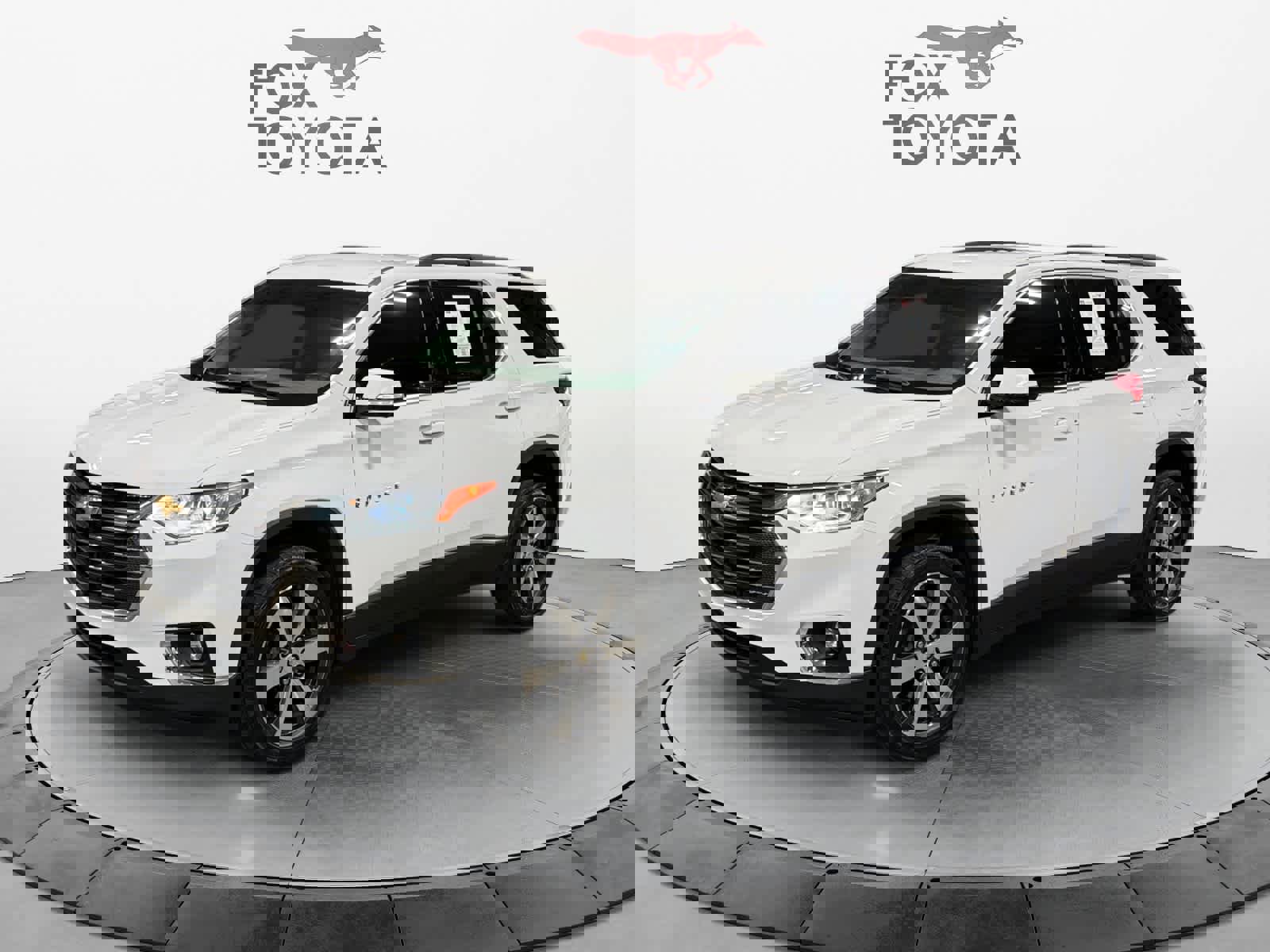 Used 2020 Chevrolet Traverse LT w/ LT Premium Package image 1