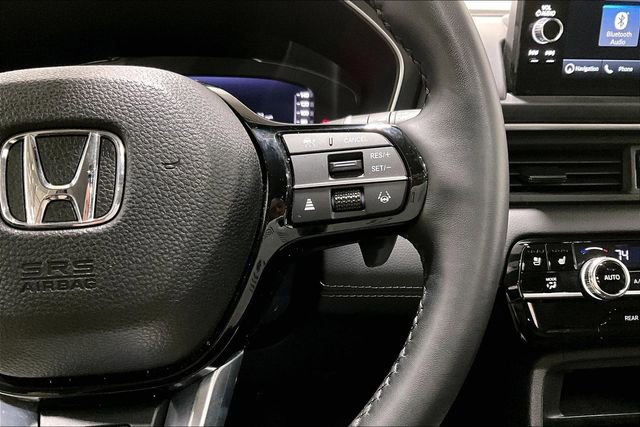 Used 2025 Honda Pilot Elite image 16