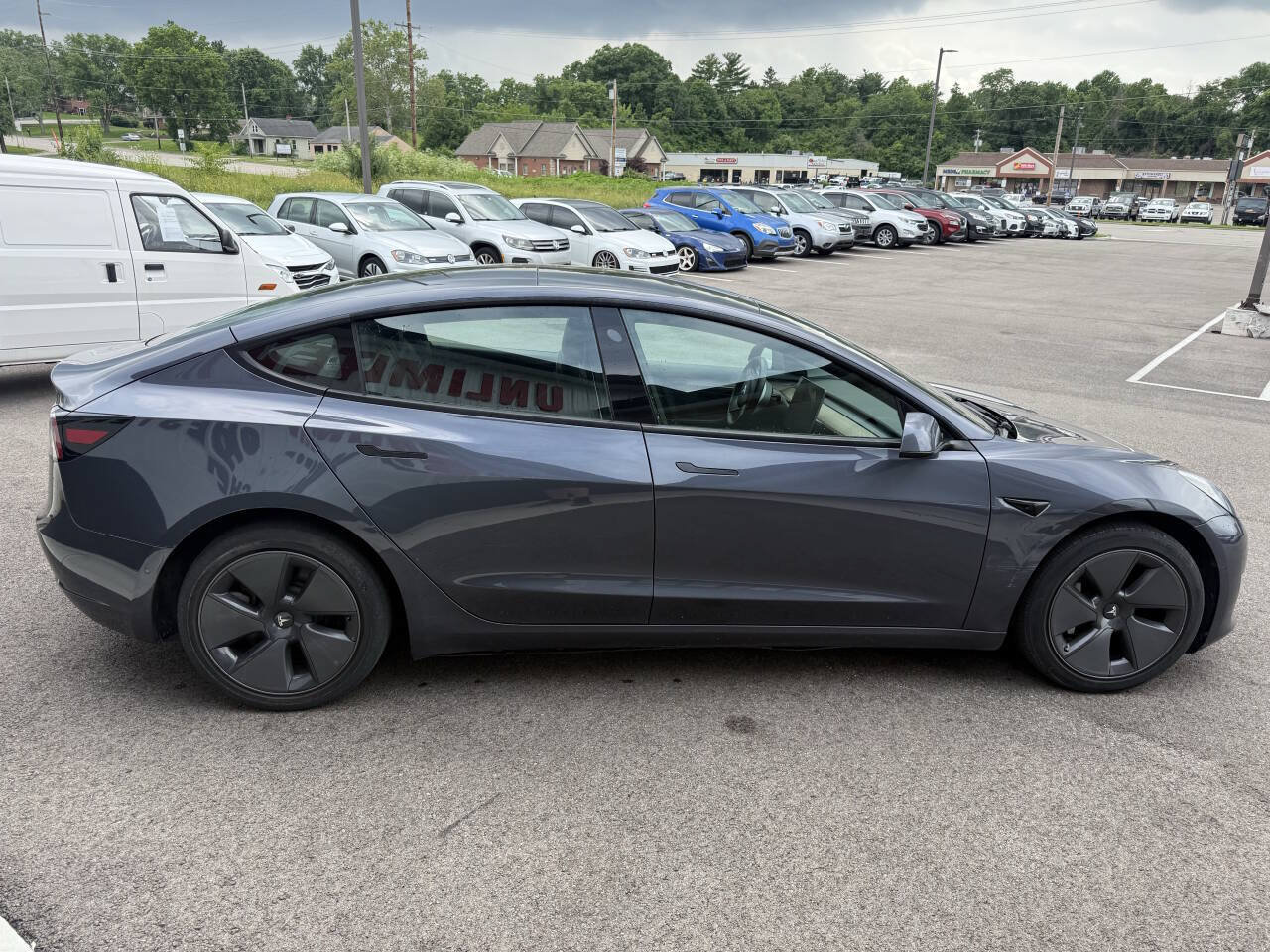 Used 2022 Tesla Model 3 Standard Range RWD image 6
