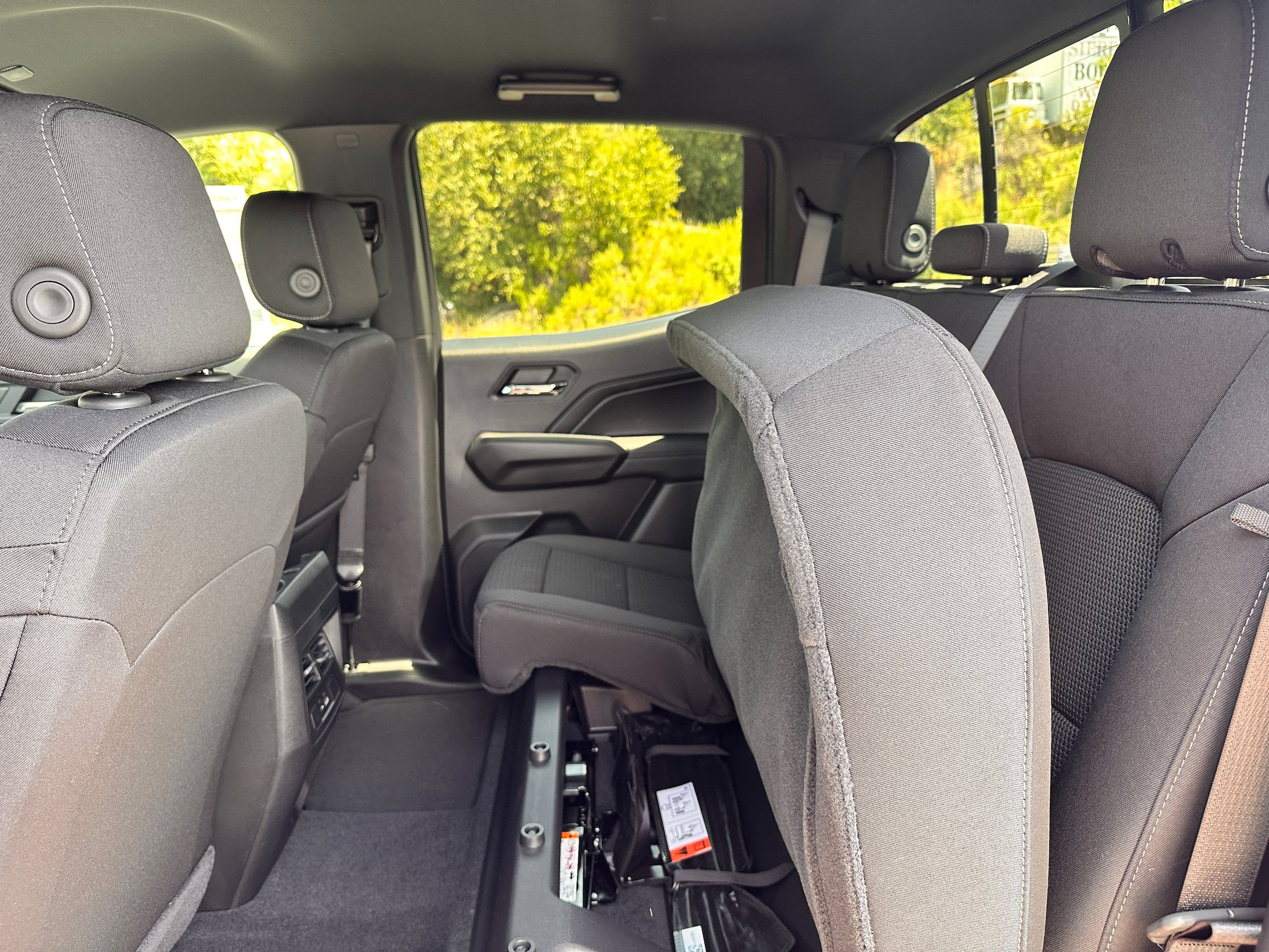 Used 2025 GMC Canyon Elevation w/ Convenience Package RWD image 9