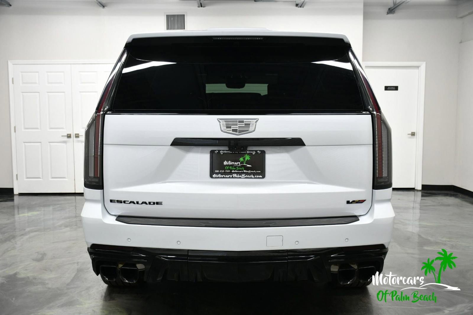 Used 2026 Cadillac Escalade V w/ LPO, ONYX Package image 7