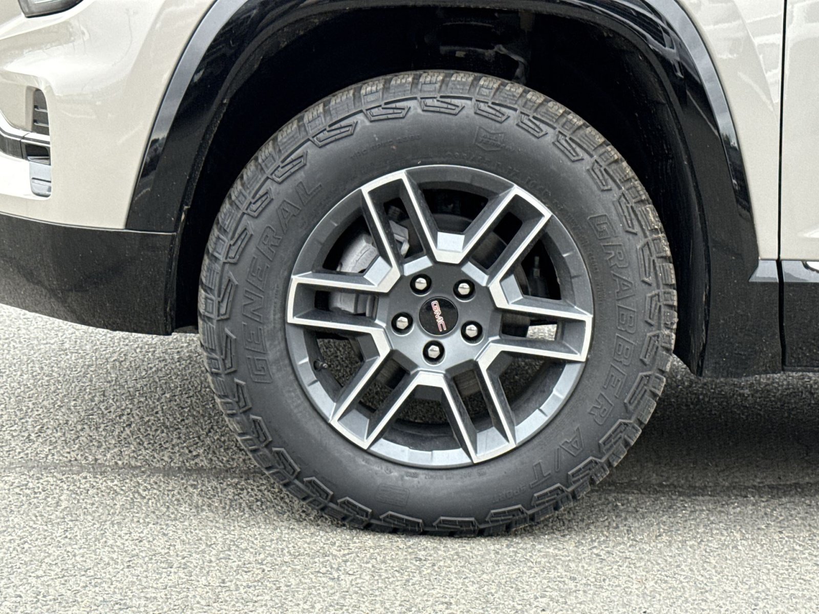 New 2026 GMC Terrain AT4 w/ Convenience Package III AWD/4WD image 12