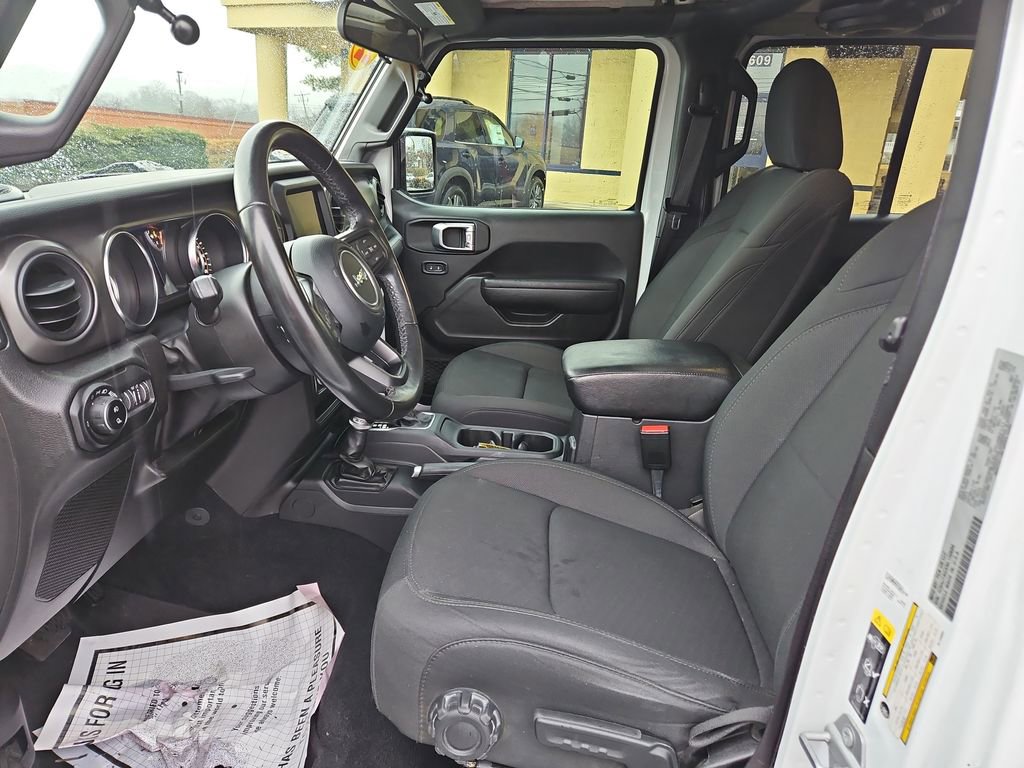 Used 2022 Jeep Gladiator Sport image 10
