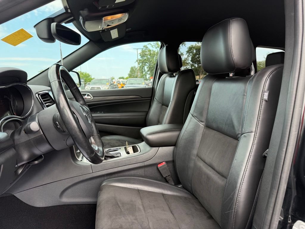 Used 2020 Jeep Grand Cherokee Altitude AWD/4WD image 21