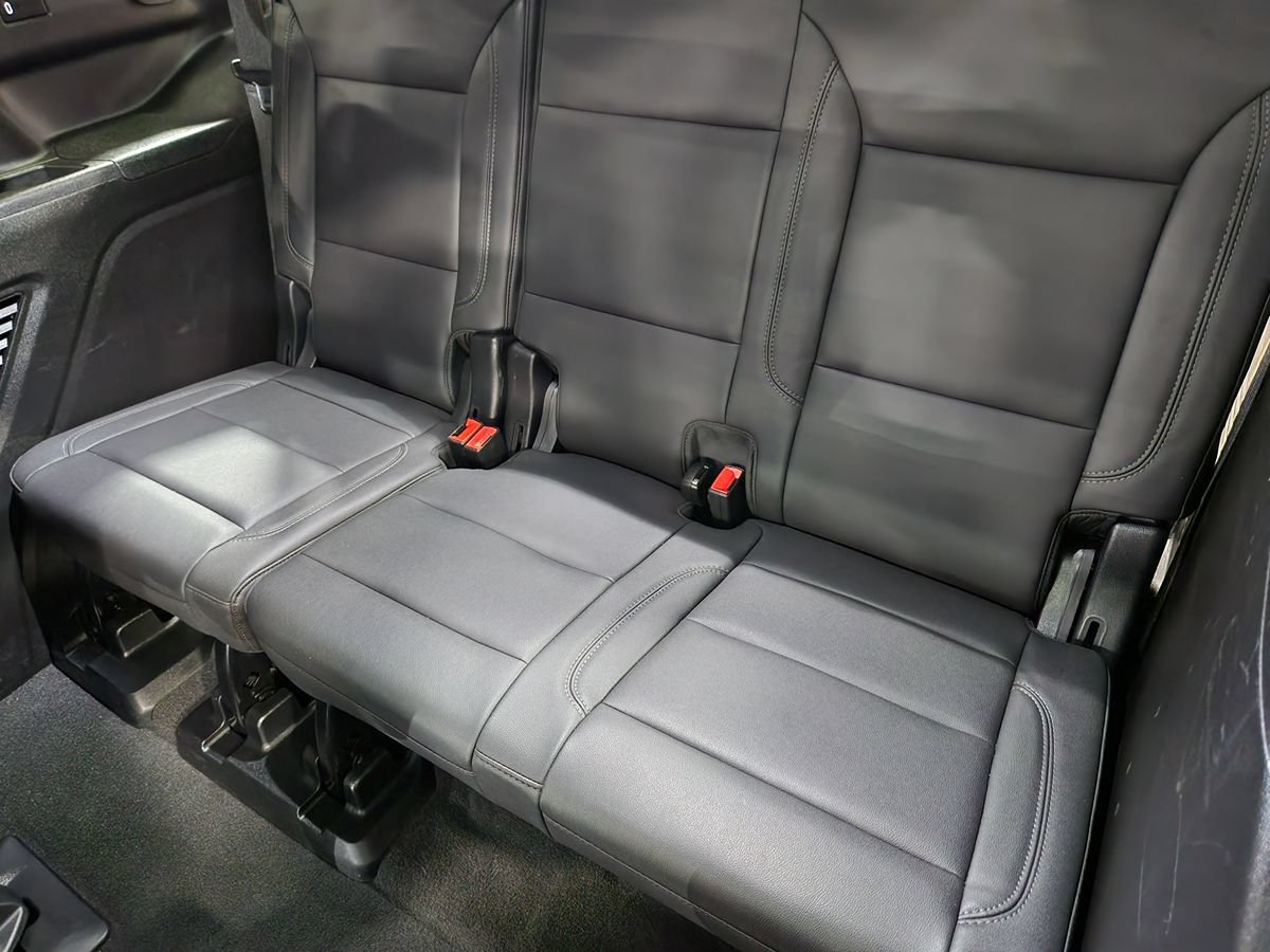 Used 2023 Chevrolet Tahoe Z71 w/ Luxury Package AWD/4WD image 52