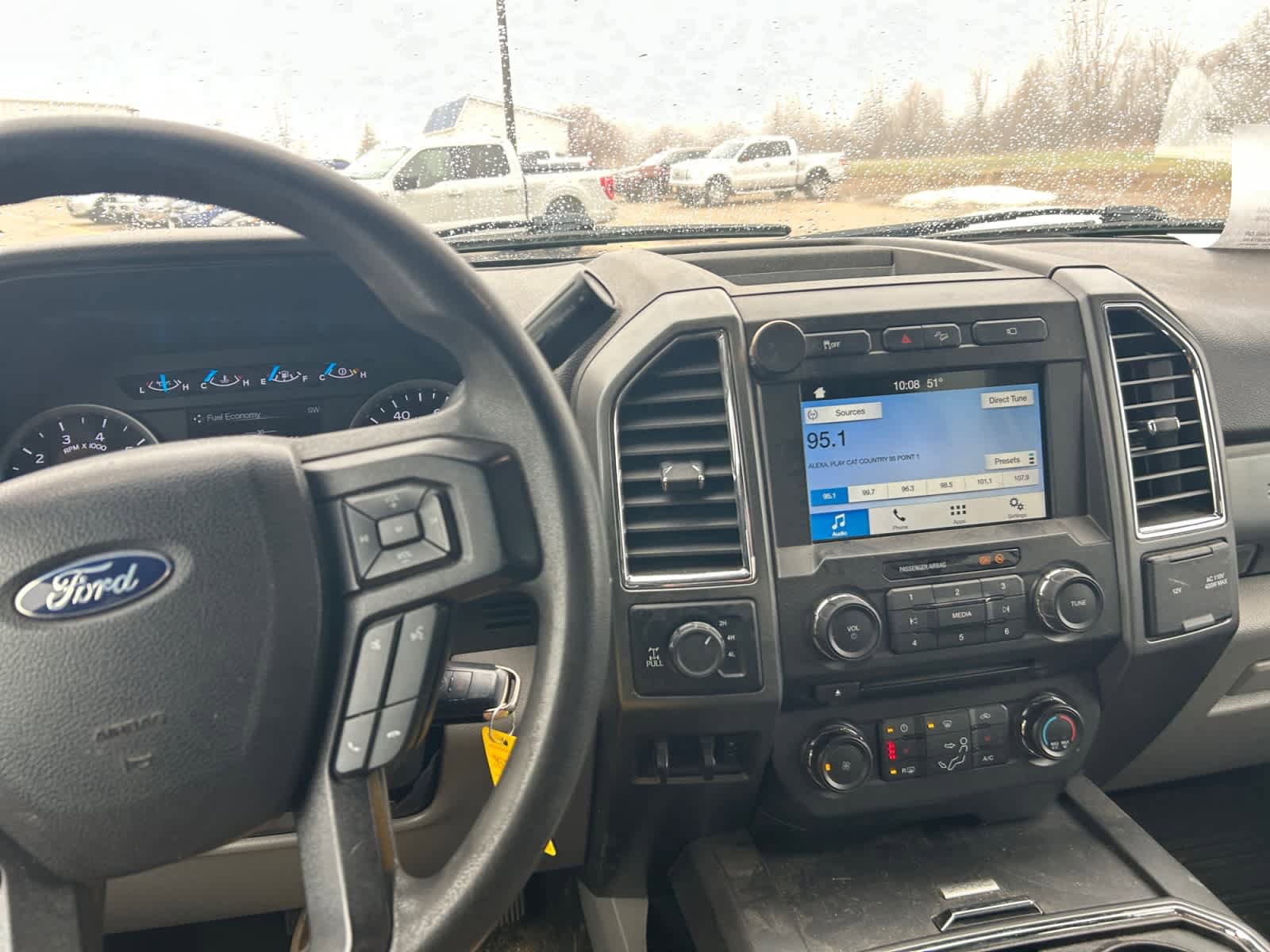 Used 2017 Ford F250 XLT w/ XLT Premium Package AWD/4WD image 11