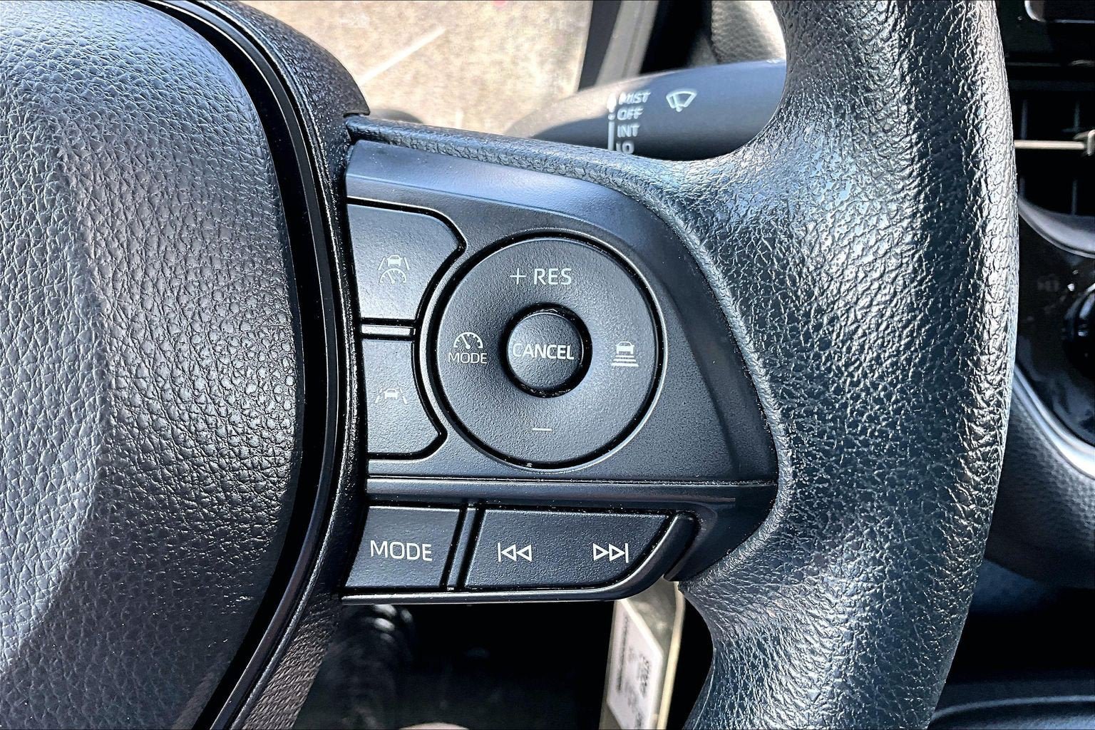 Used 2024 Toyota Corolla LE FWD image 18
