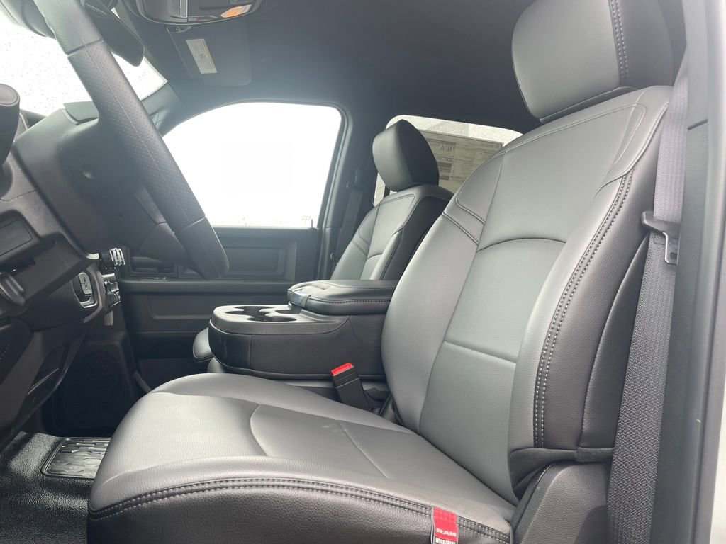 New 2026 RAM 5500 Tradesman AWD/4WD image 10