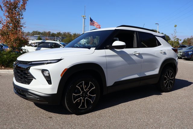 Used 2024 Chevrolet TrailBlazer ACTIV w/ Driver Confidence Package image 4